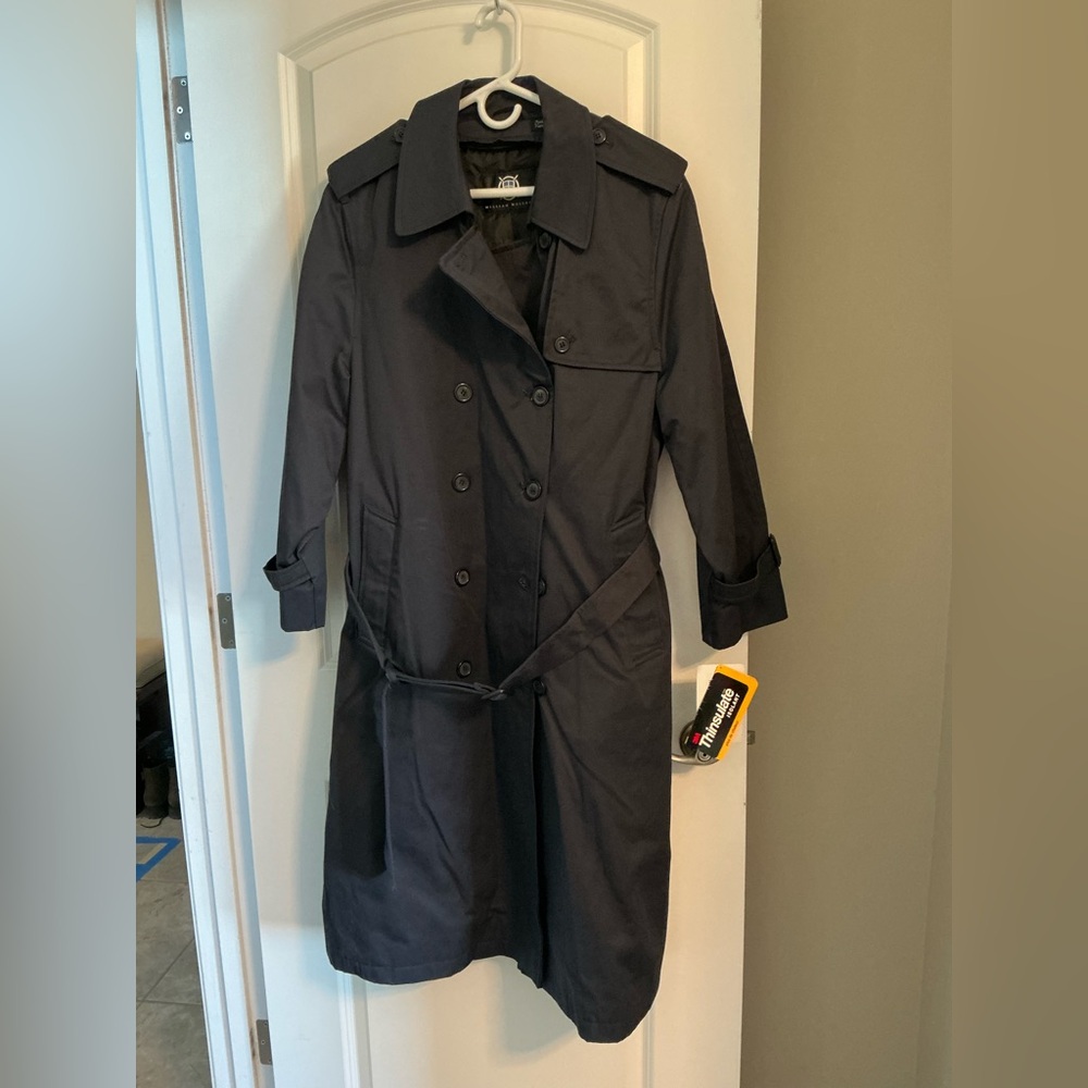 Classic Navy Trench Coat with Belt and Wide Collar
